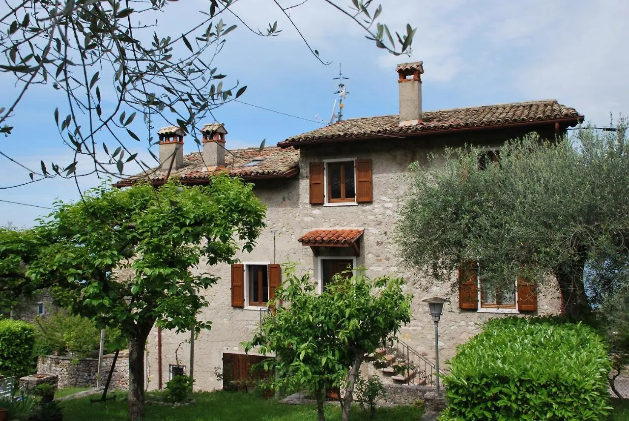 Al Piccolo Borgo Antico Apartment Torri Del Benaco Italy