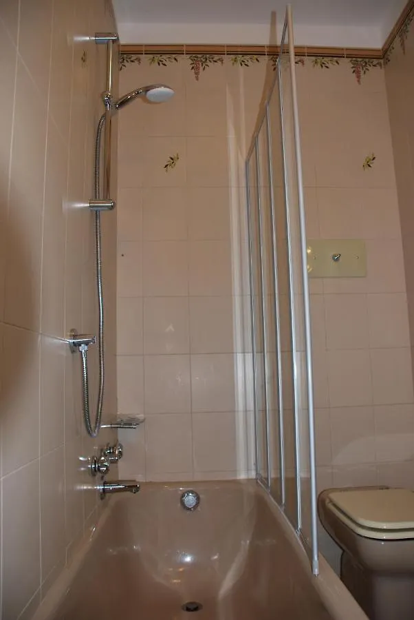 Al Piccolo Borgo Antico Apartment Torri Del Benaco Italy