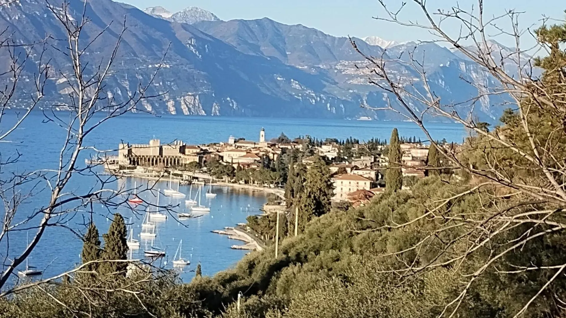 Al Piccolo Borgo Antico Apartment Torri Del Benaco Italy
